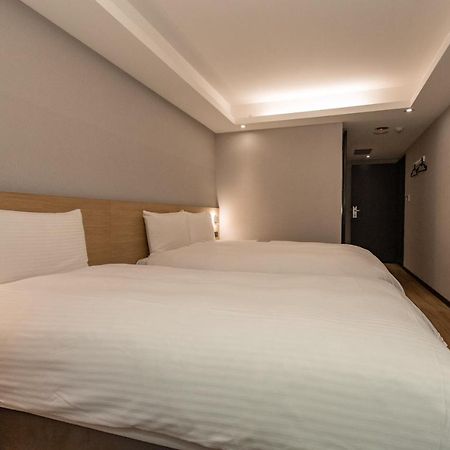 Hub Hotel Tucheng Eksteriør billede