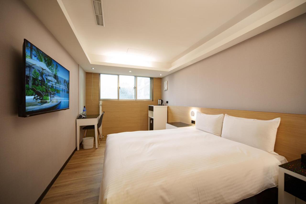 Hub Hotel Tucheng Eksteriør billede