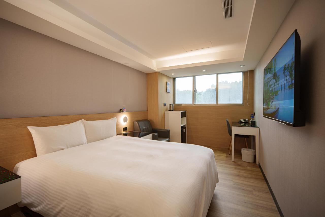 Hub Hotel Tucheng Eksteriør billede