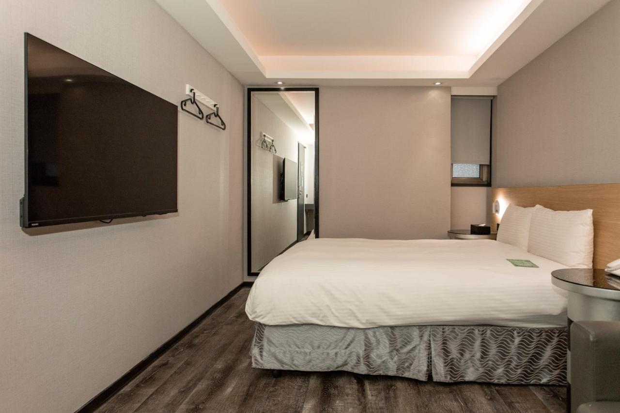 Hub Hotel Tucheng Eksteriør billede