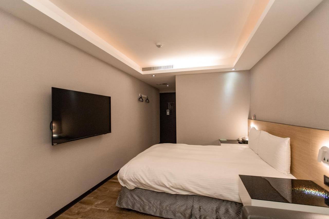 Hub Hotel Tucheng Eksteriør billede