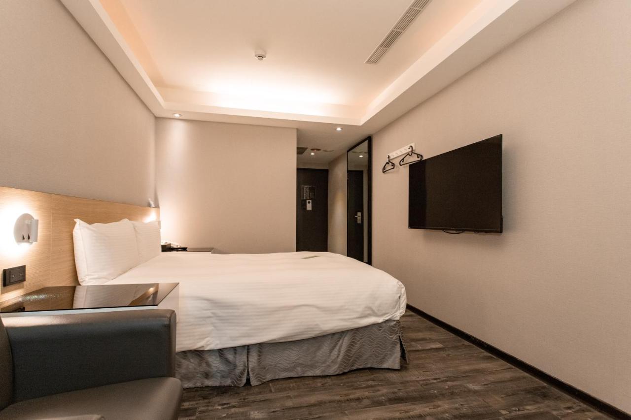 Hub Hotel Tucheng Eksteriør billede