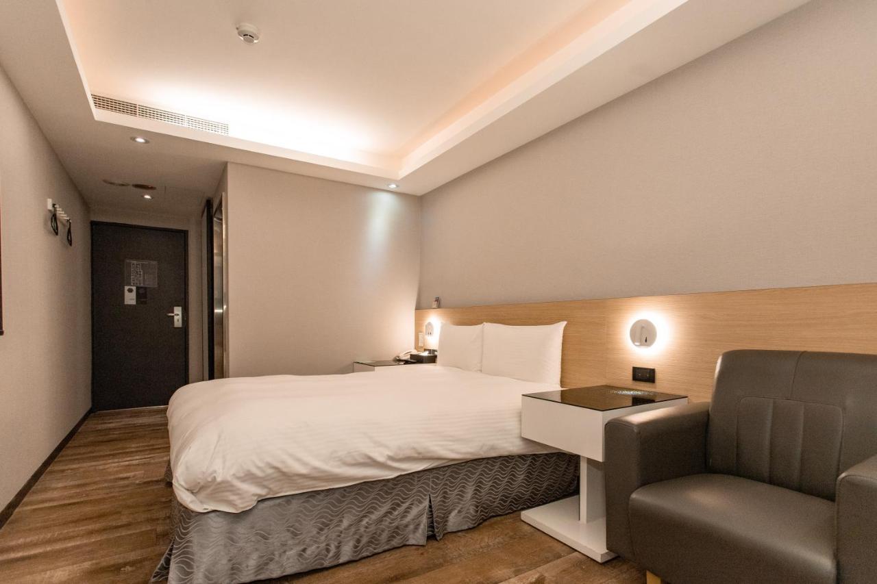 Hub Hotel Tucheng Eksteriør billede