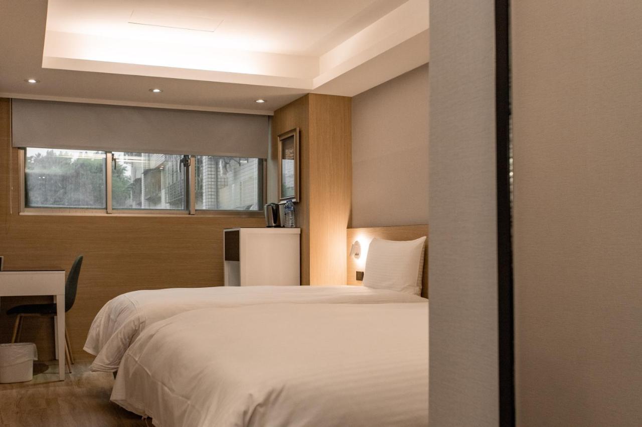 Hub Hotel Tucheng Eksteriør billede
