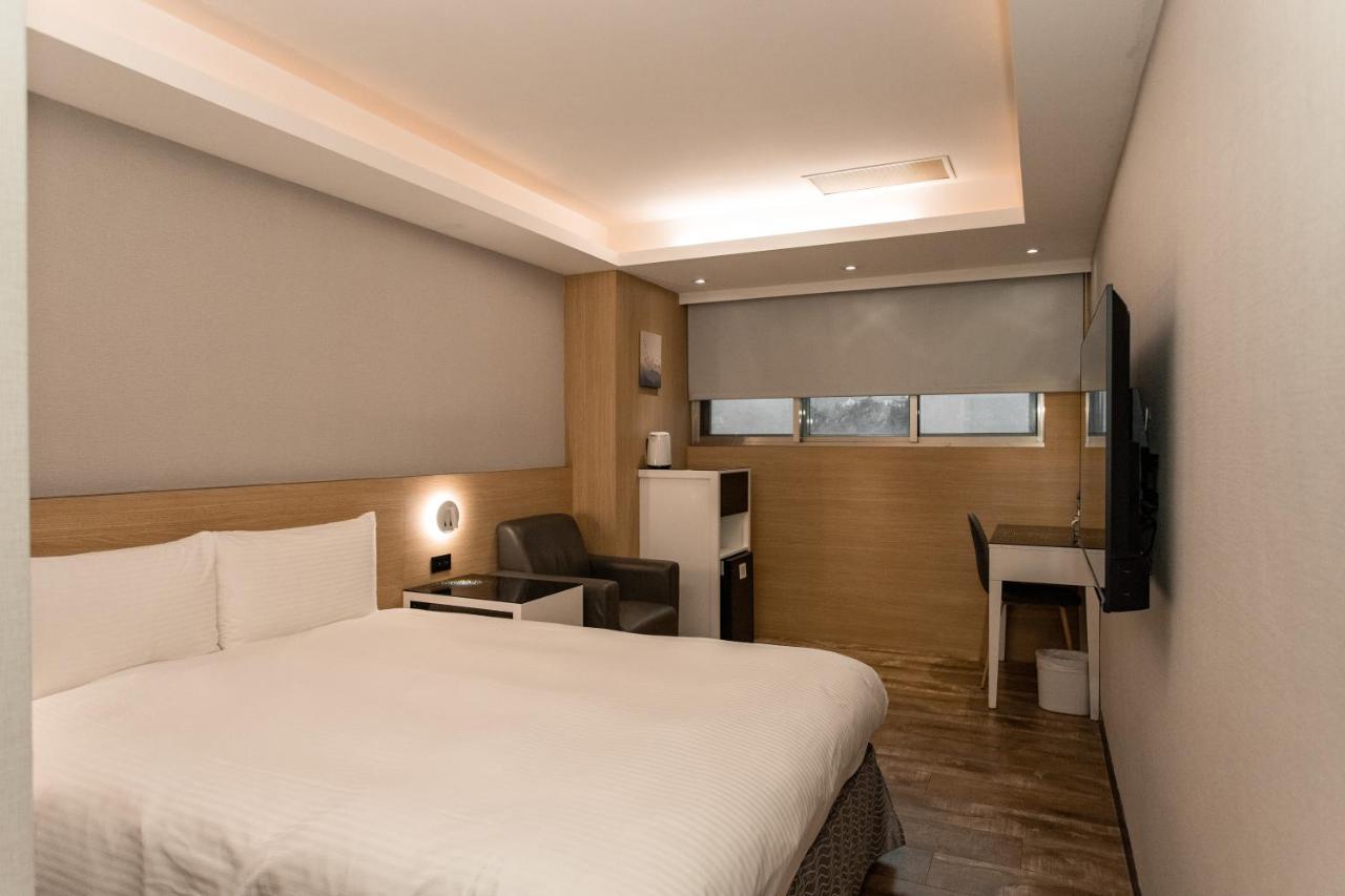 Hub Hotel Tucheng Eksteriør billede