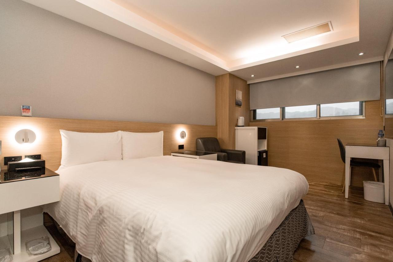 Hub Hotel Tucheng Eksteriør billede