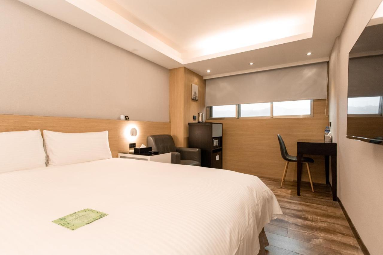 Hub Hotel Tucheng Eksteriør billede